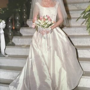 Galina wedding dress